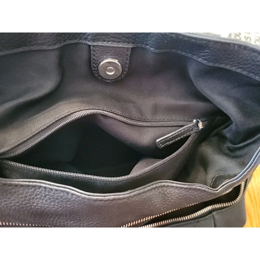 Vince Camuto Hobo Bag in Black Pebbled Leather Handbag Purse.  Gold Hardware